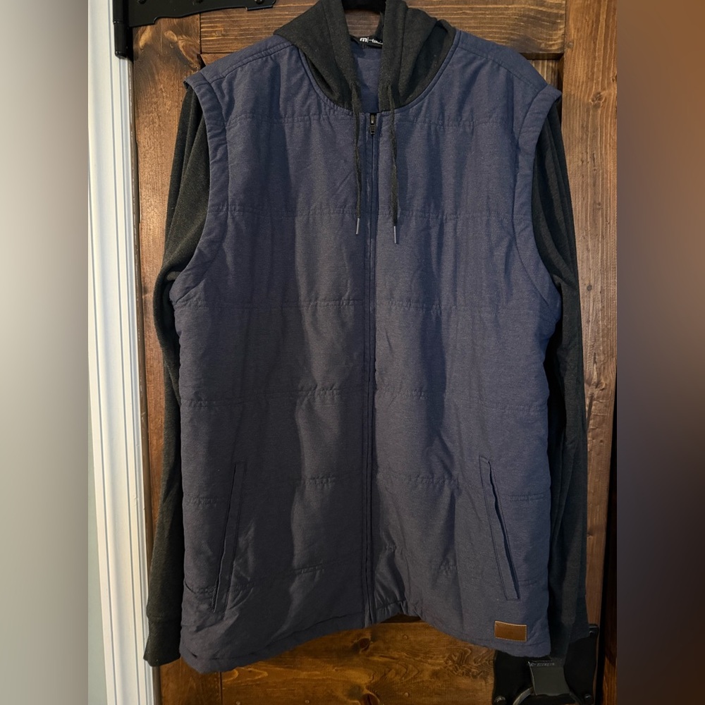Men’s Travis Mathew jacket